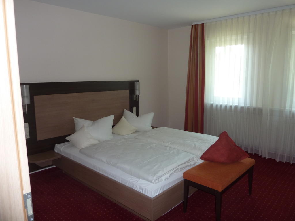 Hotel Gasthof Koenig Karl Freudenstadt Room photo